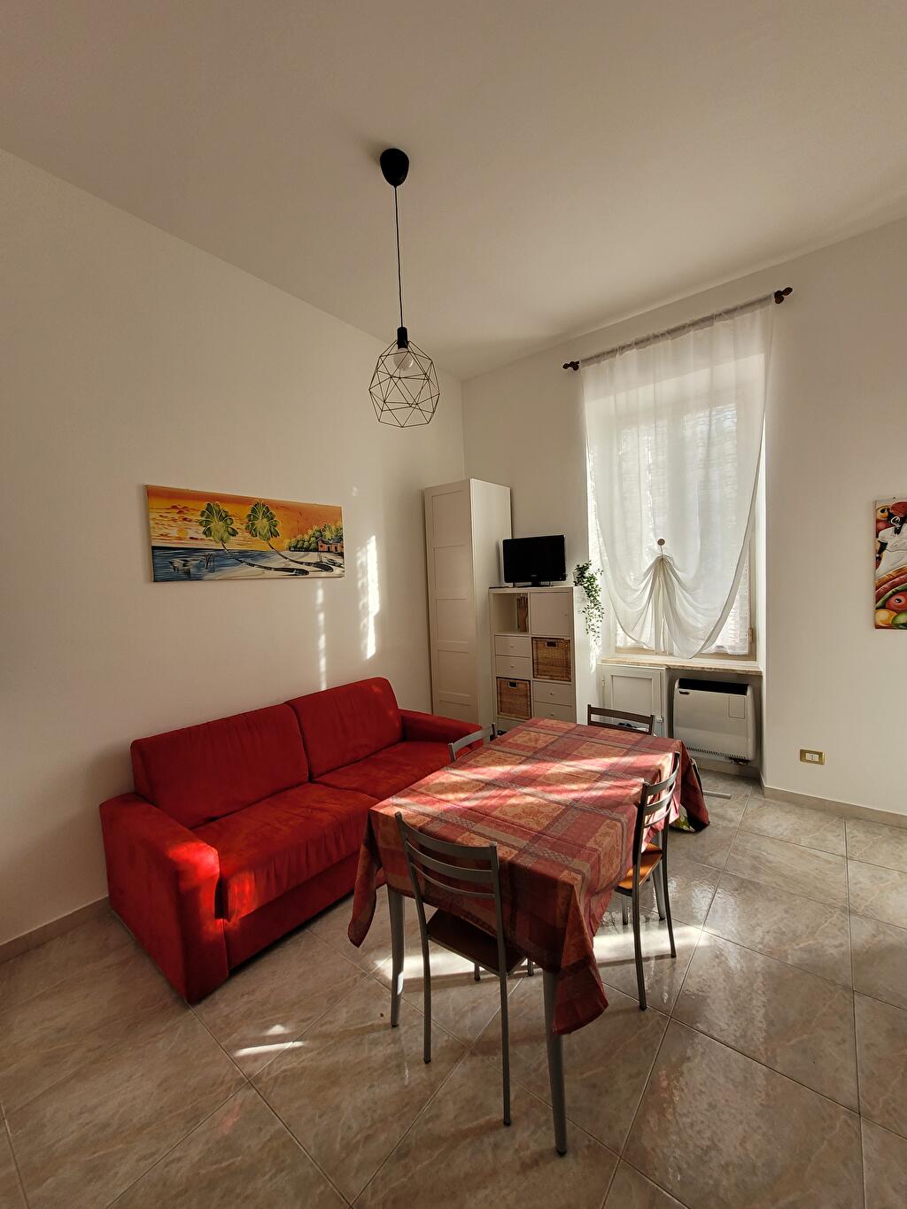 Immagine 1 di Appartamento in affitto  a San Remo