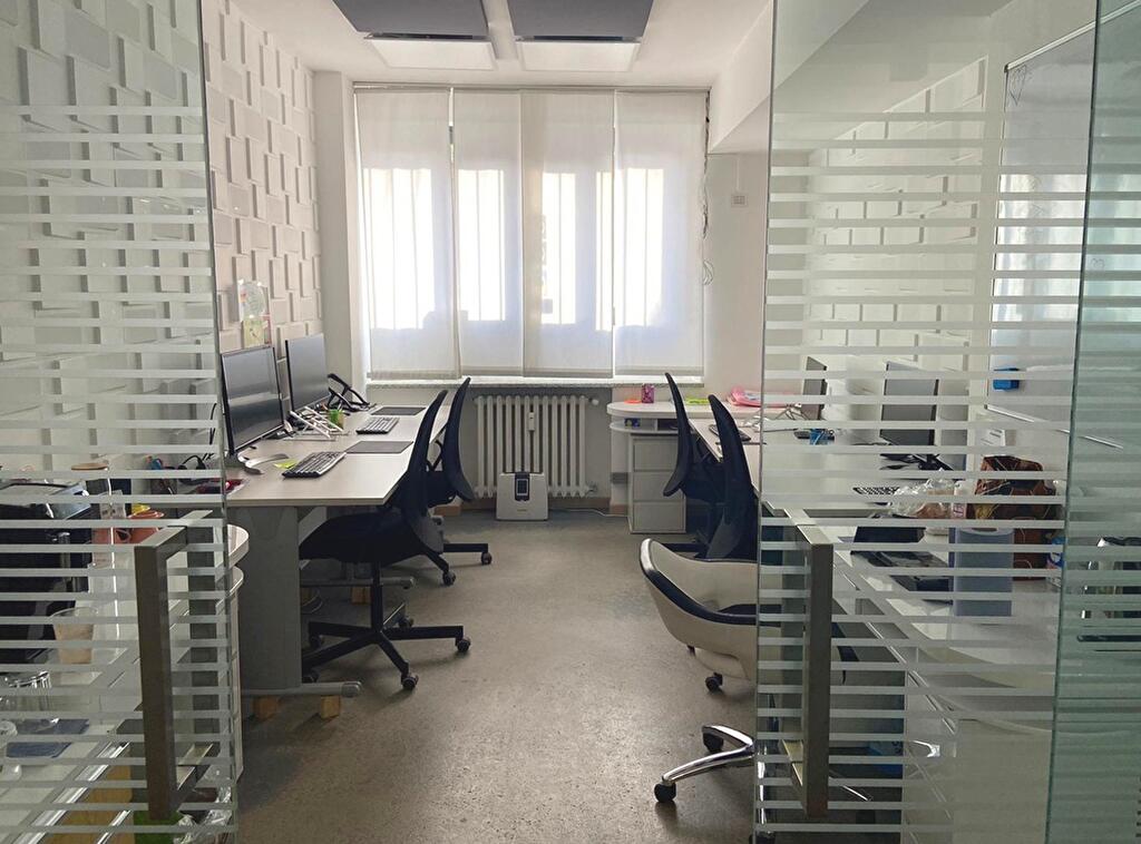 ufficio in affitto a Varese in zona Centro Città