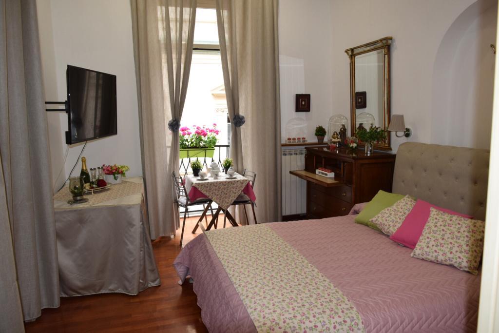 Immagine 1 di Appartamento in affitto  a Napoli