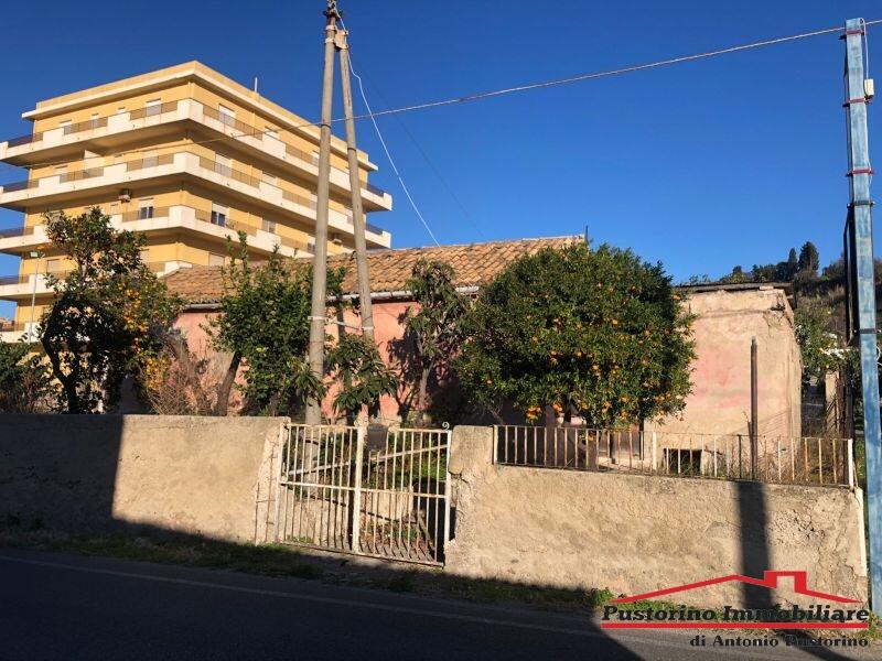 Immagine 1 di Casa indipendente in vendita  in Via Nazionale Bolano Catona a Reggio Di Calabria