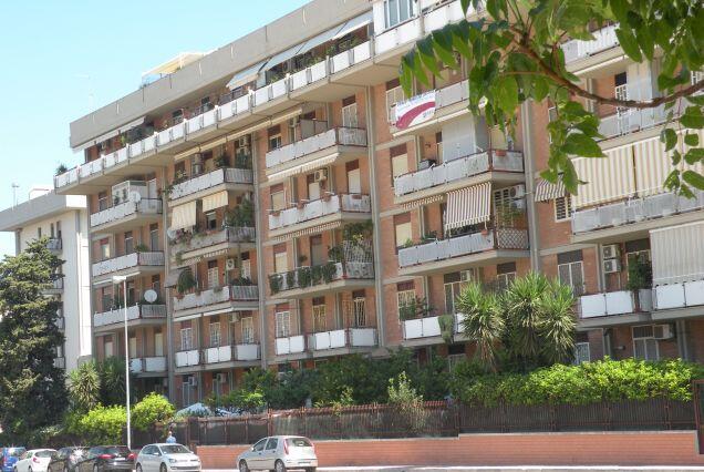 Immagine 1 di Affittacamere in affitto  a Bari