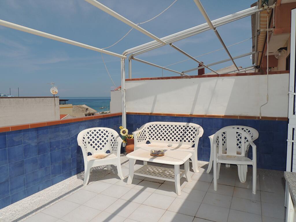 Immagine 1 di Appartamento in affitto  in Via Lungomare San Saba 62 a Messina