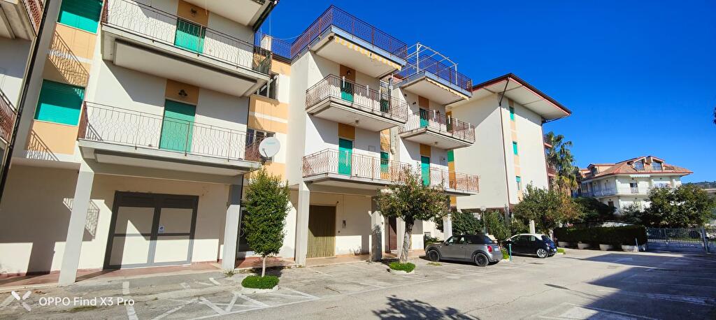 Immagine 1 di Appartamento in vendita  in Via dei Medici Eleatici, 84046 Marina di Ascea SA, Italia 3 a Ascea