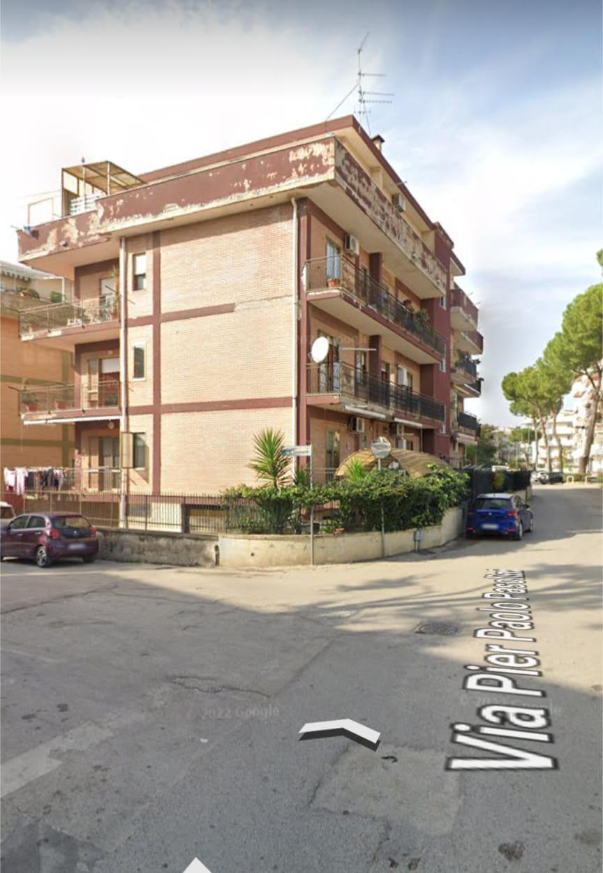 Immagine 1 di Abitazione tipica in vendita  in viale lincon 1 a Caserta
