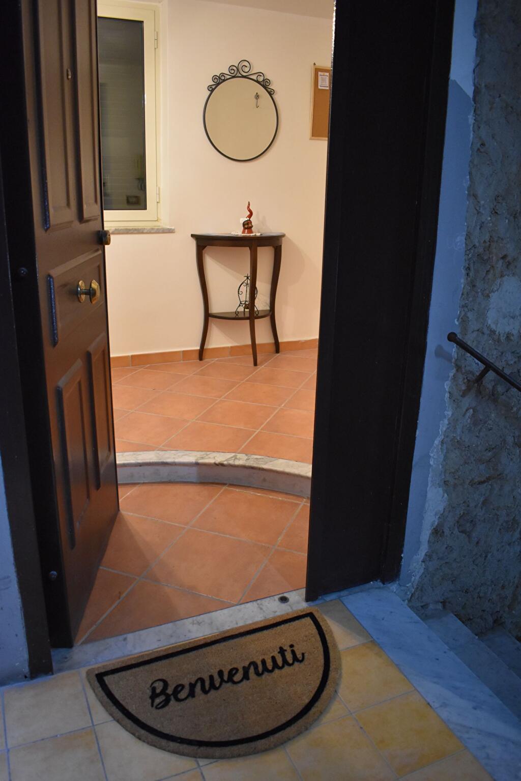 Immagine 1 di Casa vacanze in affitto  in Via San Biagio dei librai  78 a Napoli