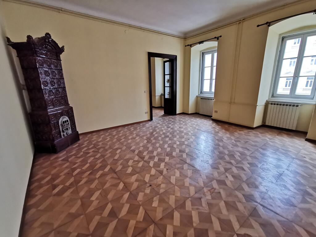 Immagine 1 di Appartamento in affitto  in VIA CARDUCCI 8 a Trieste