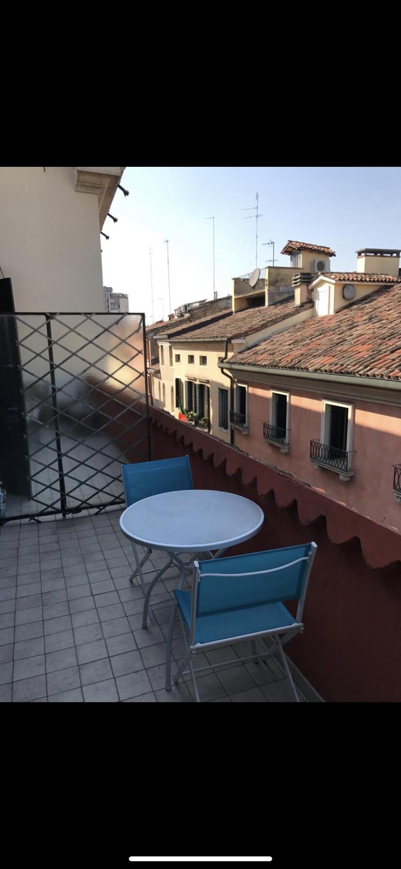 Immagine 1 di Albergo/B&B/Residence in affitto  in Via savonarola  125 a Padova
