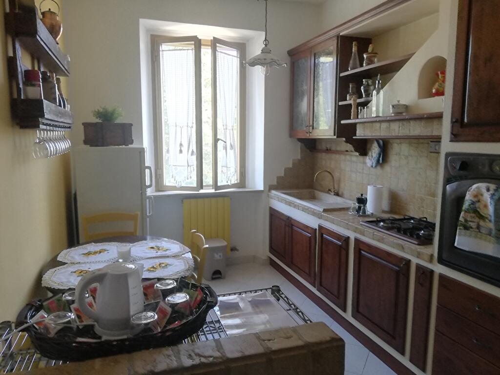 Immagine 1 di Casa vacanze in affitto  in Via carrozzieri  22 a Livorno