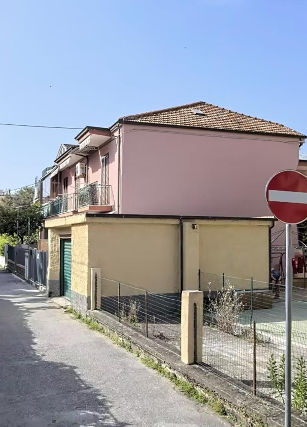 Immagine 1 di Appartamento in vendita  in Via Enea  a Ascea