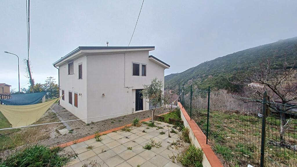 Immagine 1 di Casa indipendente in vendita  in via pietralata 3 a Pisciotta