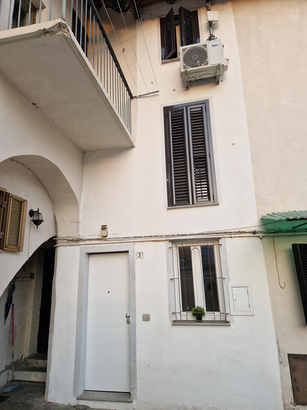 Immagine 1 di Abitazione tipica in affitto  in Via Ferraris 53 a Palazzolo Vercellese