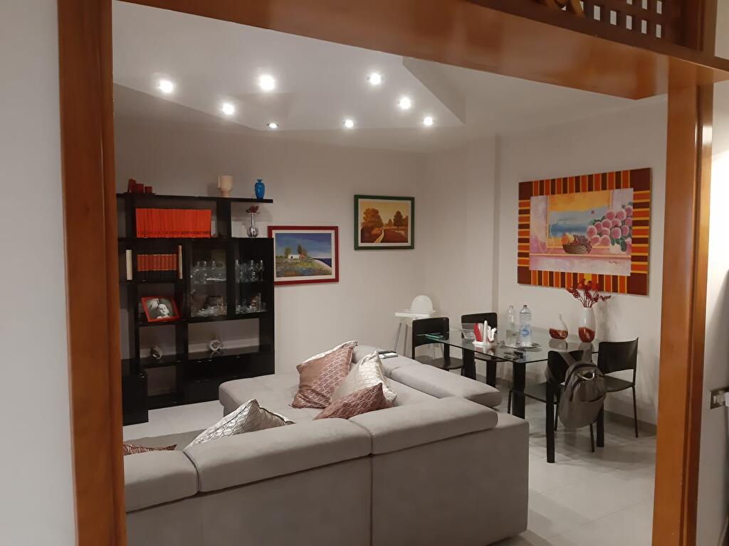 Immagine 1 di Appartamento in vendita  in Via Giacobelli  23 a Bari