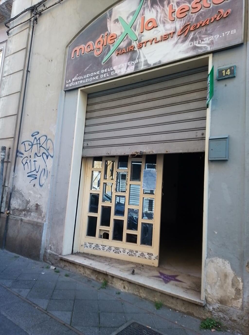 Immagine 1 di Locale commerciale in vendita  in Via Castaldo 14 a Nocera Inferiore
