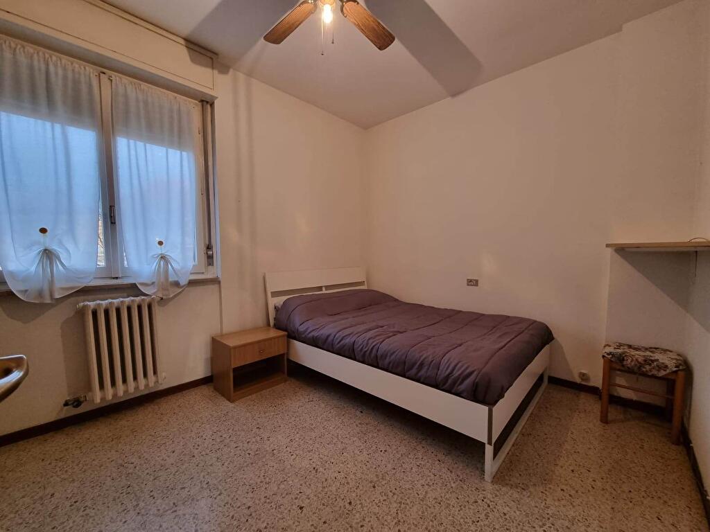 Immagine 1 di Stanza singola in affitto  in via anemoni  5 a Milano