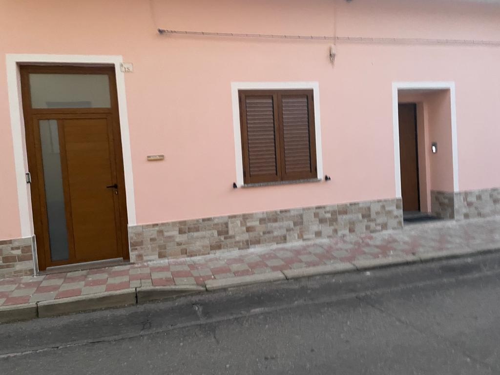 Immagine 1 di Appartamento in affitto  in Via Dante Alighieri  15 a Teulada