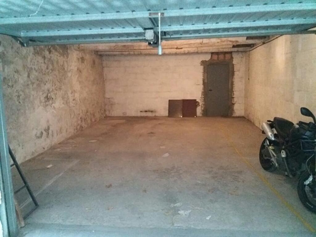 Immagine 1 di Garage in affitto  in Via San Romano  122 a Ferrara