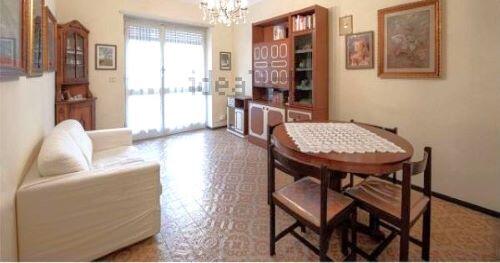 Immagine 1 di Appartamento in vendita  in VIA AMEDEO D'AOSTA 1 a Rapallo