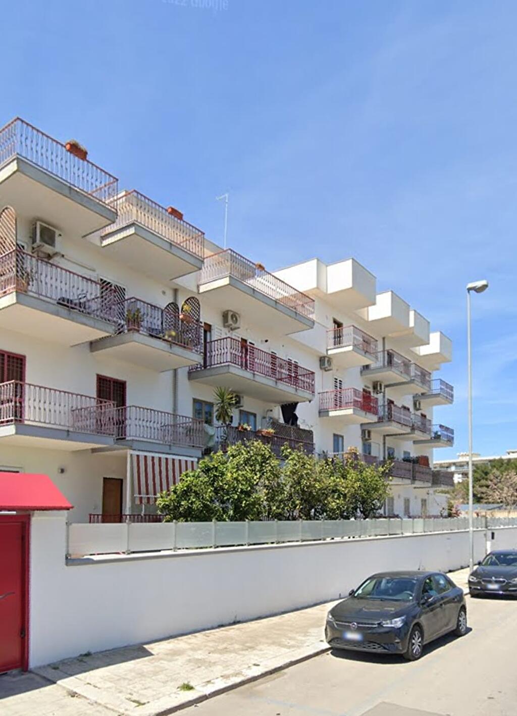 Immagine 1 di Appartamento in vendita  in Via di Maratona 18 a Bari