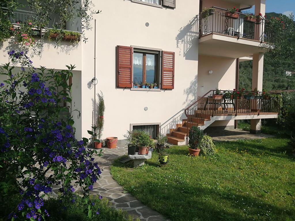 Immagine 1 di Casa vacanze in affitto  in Via Carrera 9 a Malcesine