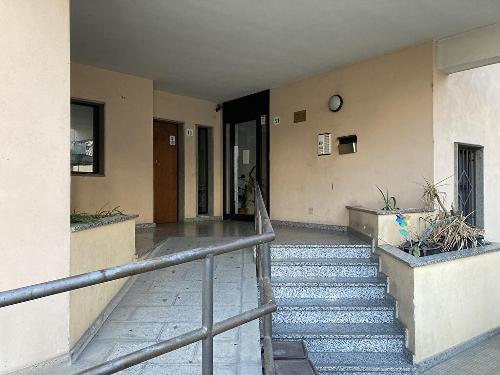 Immagine 1 di Ufficio in affitto  in via Benito Falvo 51 a Cosenza